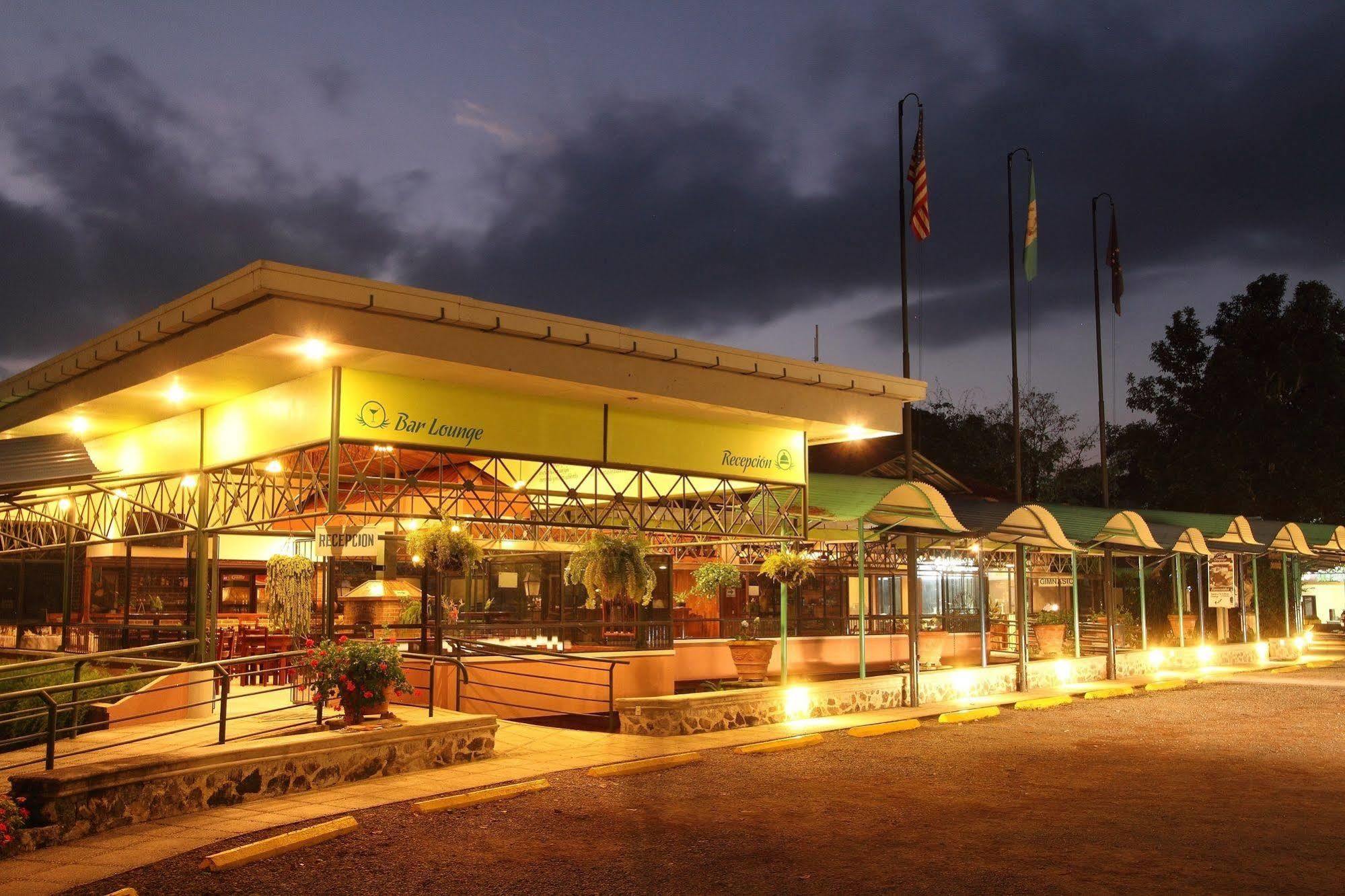 Park Hotel Santa Cruz Verapaz Zewnętrze zdjęcie