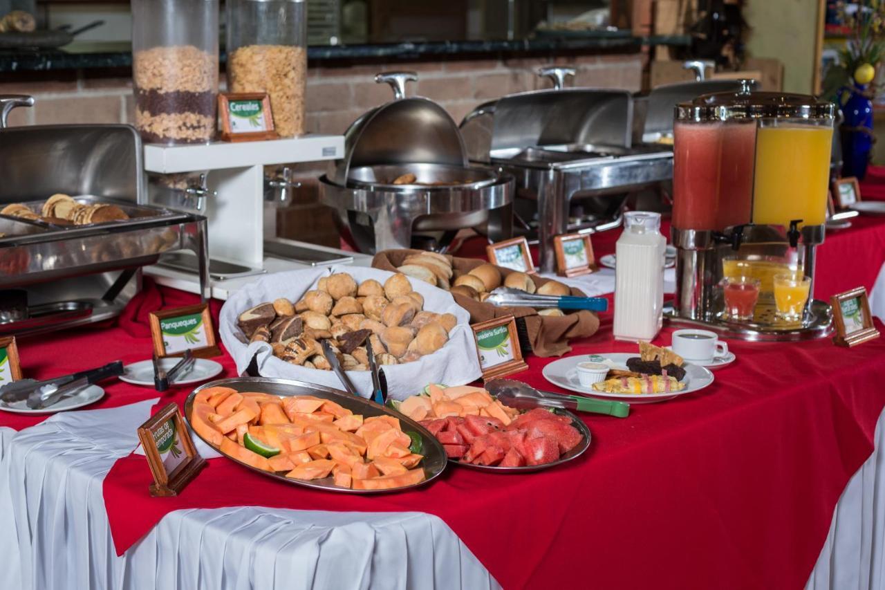 Park Hotel Santa Cruz Verapaz Zewnętrze zdjęcie